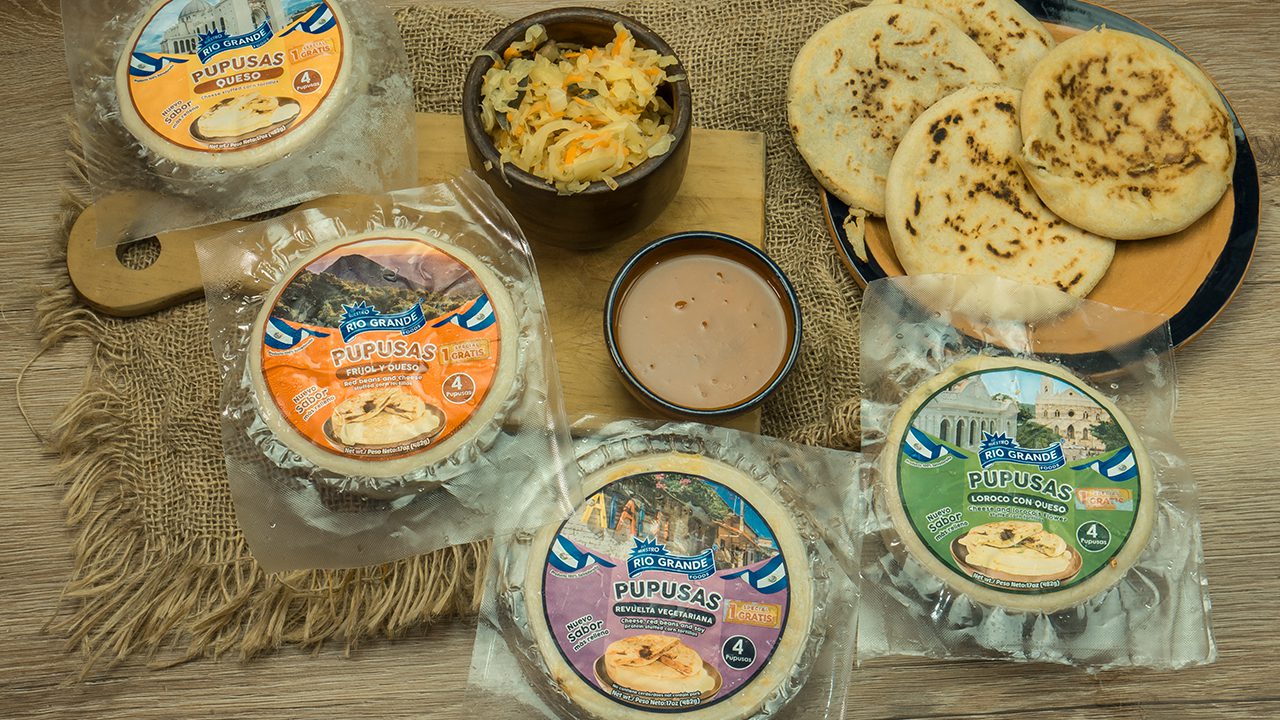 Pupusas, el plato típico de El Salvador - Rio Grande